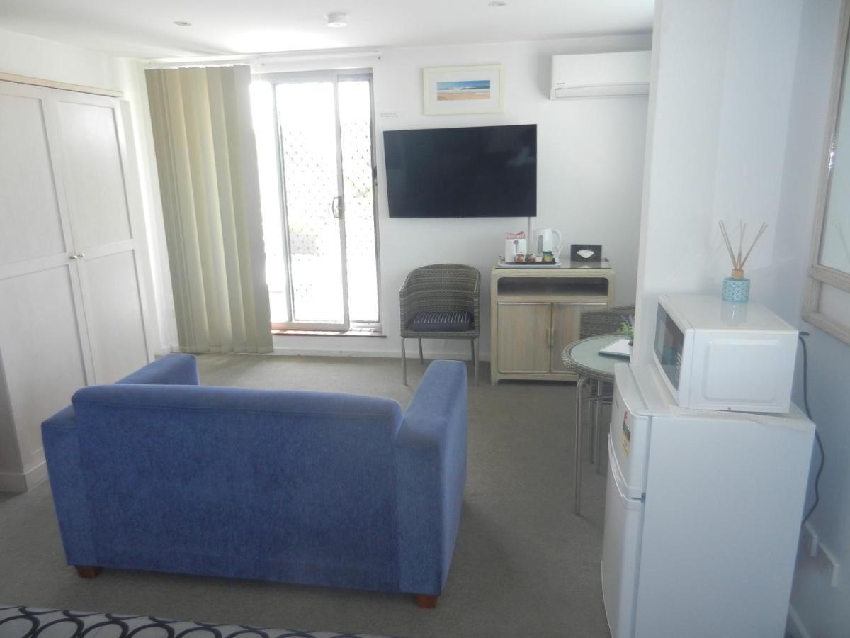 Oceanside Hawks Nest Hotel Ngoại thất bức ảnh
