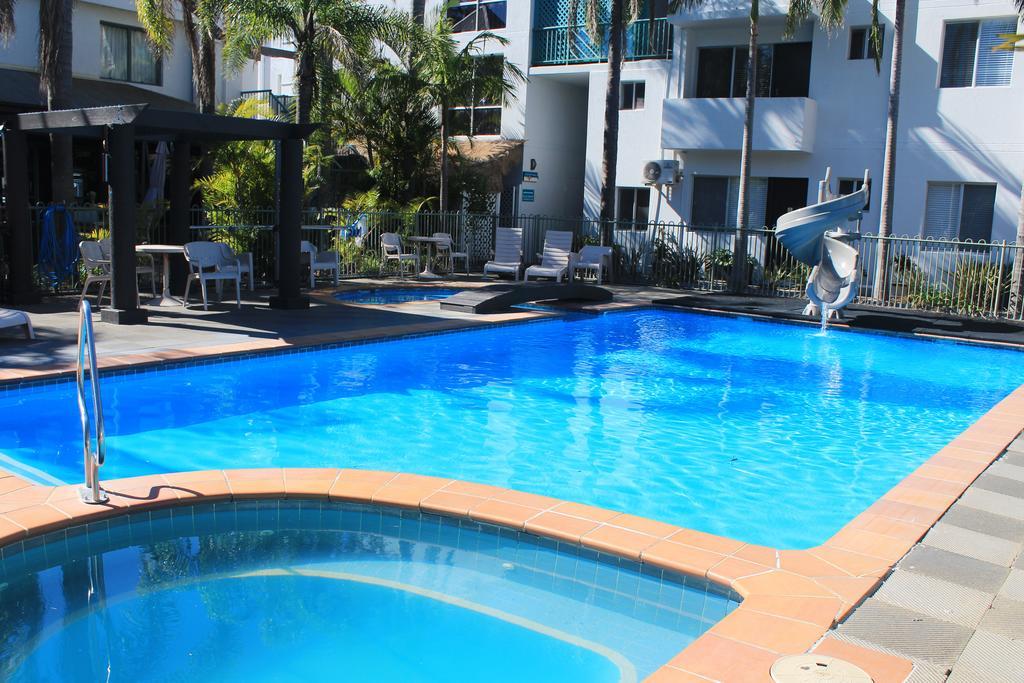 Oceanside Hawks Nest Hotel Ngoại thất bức ảnh