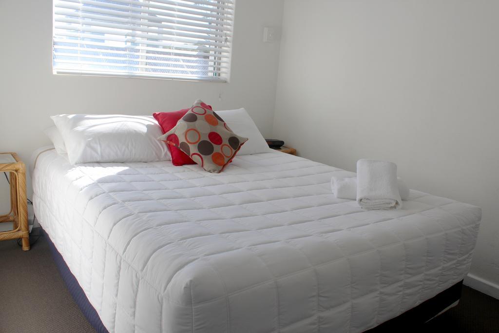 Oceanside Hawks Nest Hotel Phòng bức ảnh